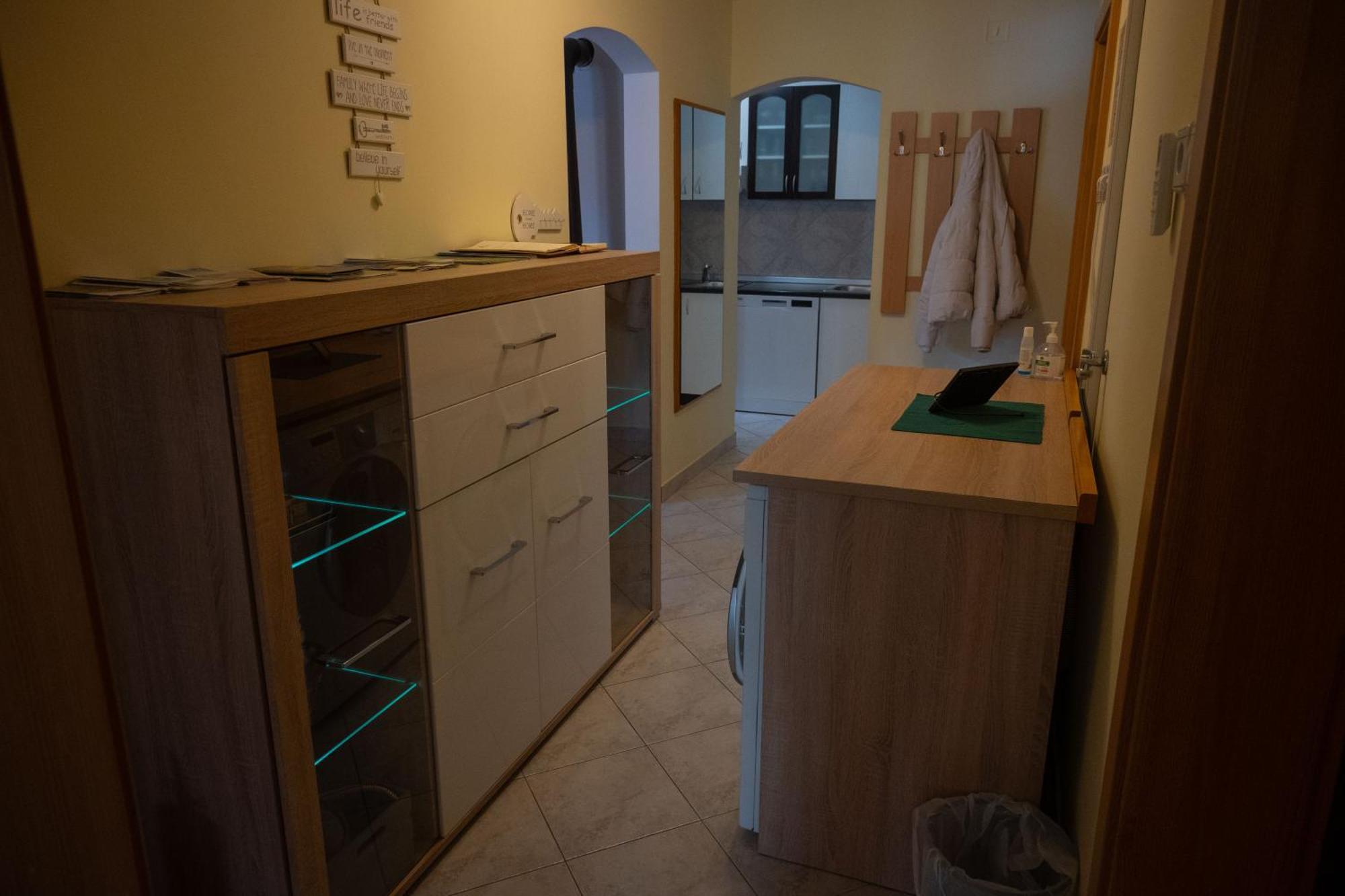 לוצ'ה Apartment Veninsek מראה חיצוני תמונה